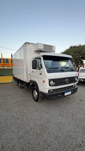 VW 5-150 2014 Baú Refrigerado - único dono