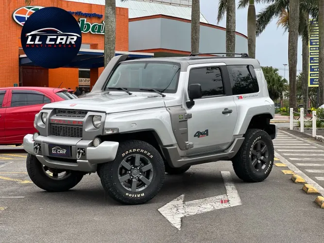 Troller T-4 4X4 3.2 20V TDI Cap. Rígida Diesel 2015