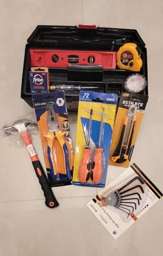 Caixa de Ferramentas / Com Kit Novo Completo