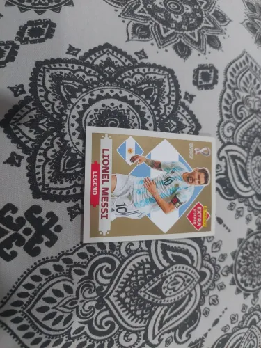 VENDO FIG LEGEND LIONEL MESSI GOLD EM PERFEITO ESTADO/CONDIÇÃO