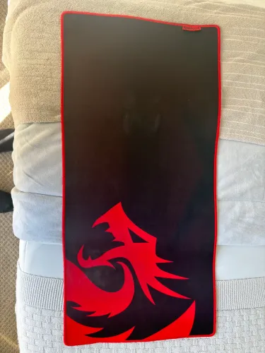 Mouse pad red dragon