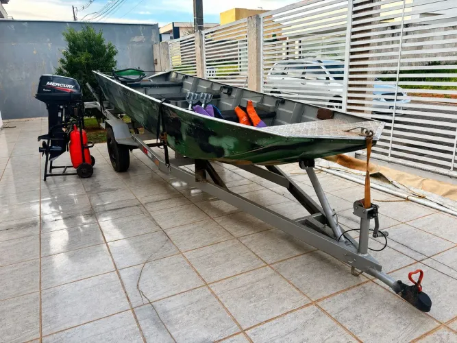 Barco Completo (c/ Motor e Reboque) 