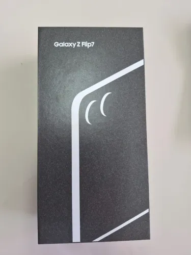 Samsung Z Flip 7