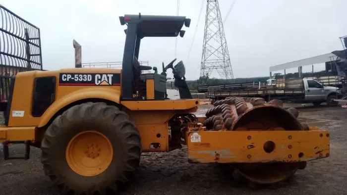 2002 Cat Rolo CP 533D