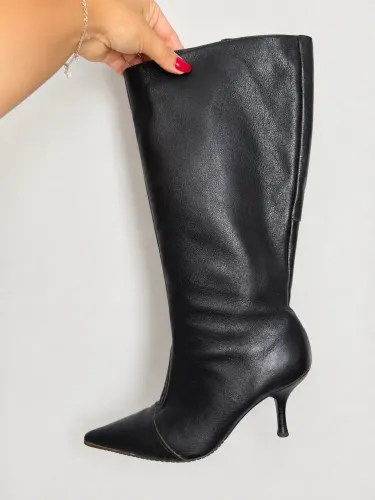 Bota Feminina Preta Cano Alto Salto Fino Tam. 36 - Elegante e Versátil