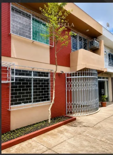 Alugo sobrado na Vila Portes