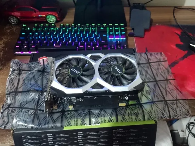 Placa de vídeo Geforce GTX 1650 MSI Ventus XS OCV1 Edition