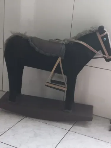 Vendo um cavalinho de brinquedo infantil 