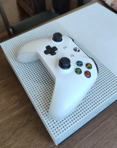 Xbox One S - 1 Tb de armazenamento