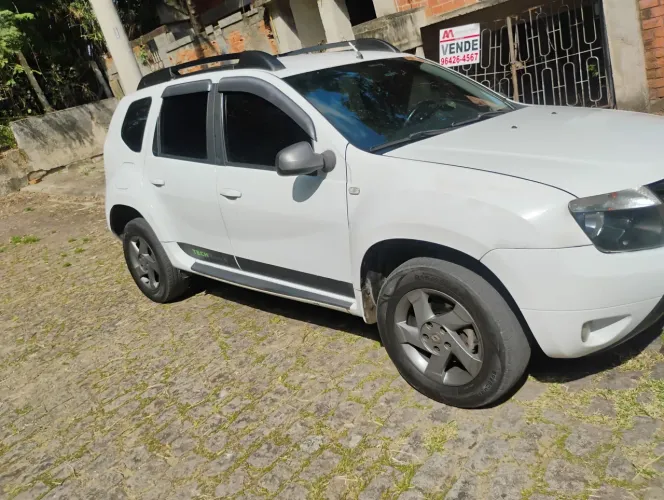 Renault Duster Techroad 2.0 Hi-flex 16V Aut. 2015