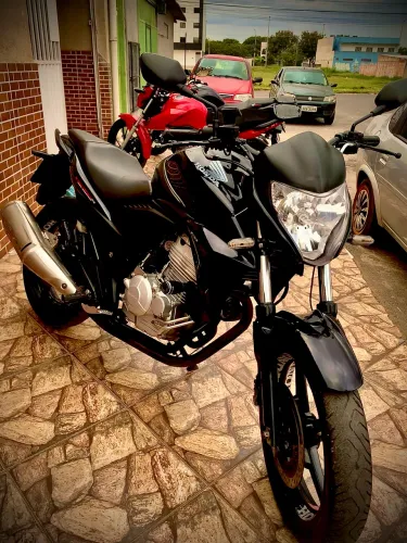 Vendo cb300r IMPECÁVEL