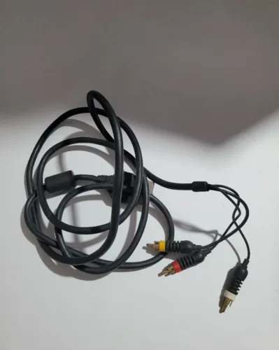 Cabo audio e vídeo original Xbox usado raro