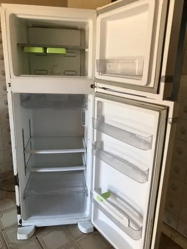 Geladeira cônsul 