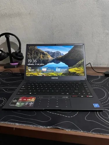 Vendo notebook positivo Motion bom para estudos