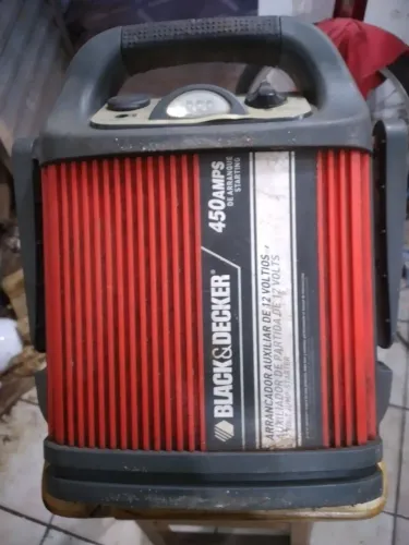Arrancador auxiliar de partida 12v 450 amperes Black deker 