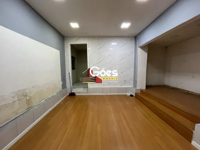 Salão comercial para locação no Centro de Mauá, na Rua General Osório