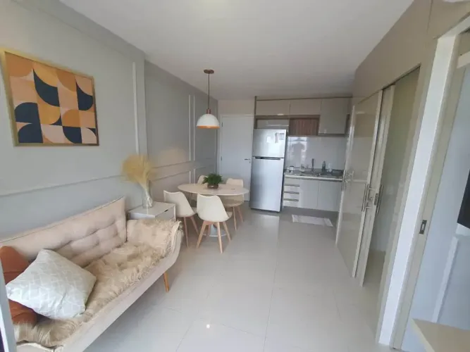 APARTAMENTO MOBILIADO PARA LOCAÇÃO NO CALHAU | ED. ARPOADOR  Valor da locação: R$ 3.900,00