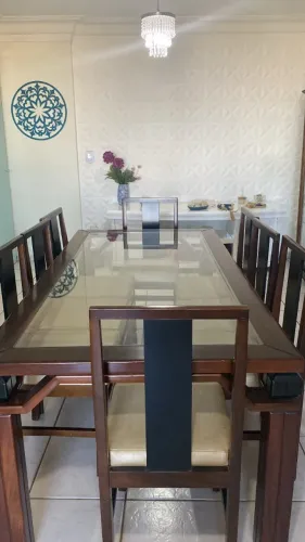 Mesa de Jantar c/ Seis Cadeiras