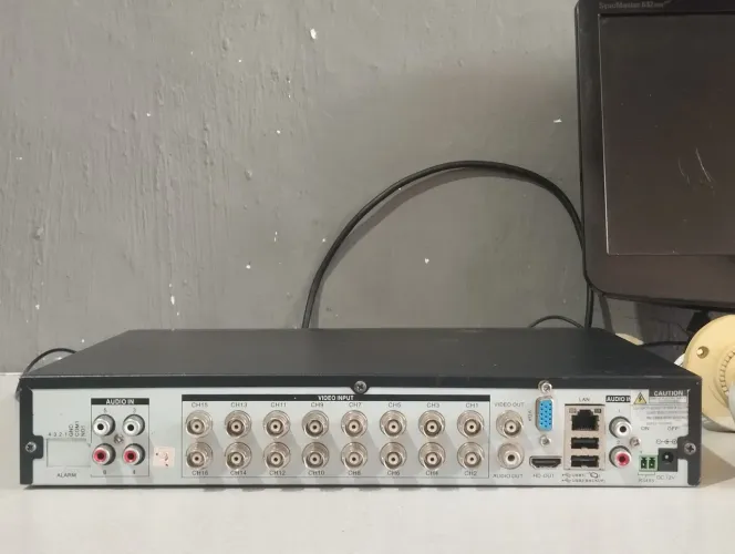 DVR com 16 canal é só o DVR um HD de 1 TB