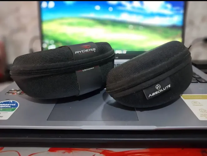 Kit com 2 óculos esportivos- Absolute + Ryders