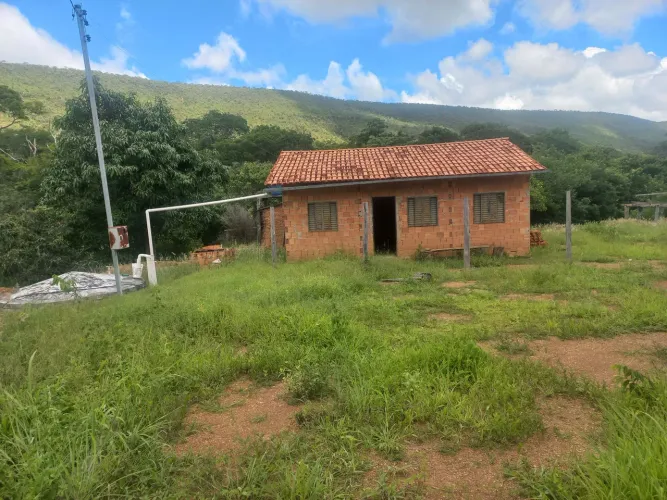 Fazenda com sede, 41 hectares, Arinos-MG