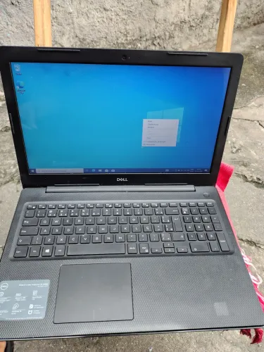 Notebook Dell Procesador Intel(R) Core(TM) i5 8265U a 1,60 GHz
