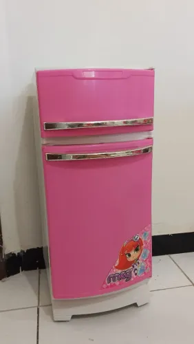 Geladeira infantil