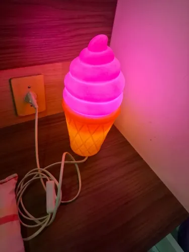 Luminária decorativa sorvete rosa