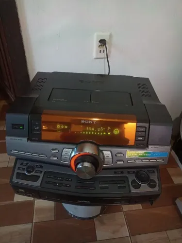 Sony zuk 9