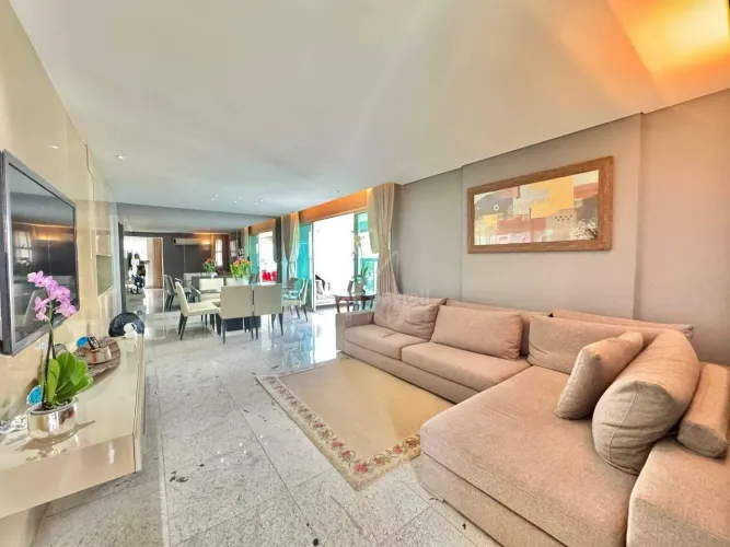 Apartamento com 4 quartos (2 suítes e 2 semi-suítes) no bairro Sion