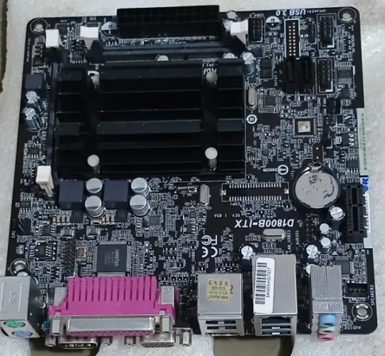 Placa Mãe Asrock Ddr3 D1800b-itx Intel Celeron Integrado