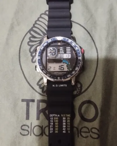 Relógio Citizen Wind surf original.