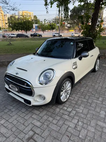 Mini Cooper S 2.0 Turbo 16V 3P Aut. 2016
