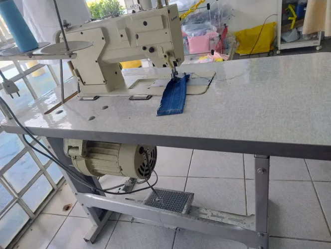 Maquina de costura trespontadeira