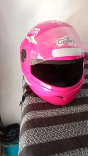 Capacete para criança de 12 anos.