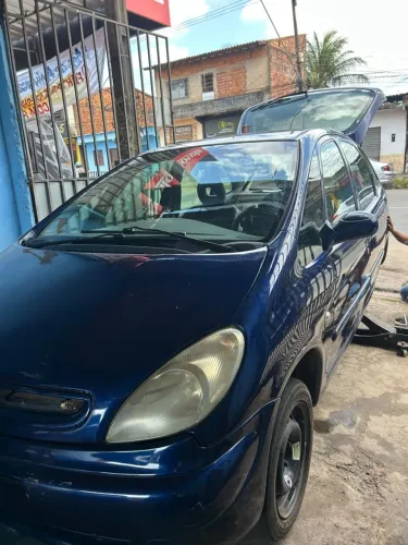 Sucatas apenas peças