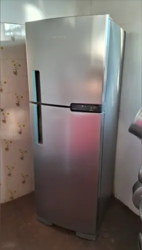 Geladeira Brastemp 375L BRM44HK Frost Free Duplex Extrafrio Fresh Zone Inox