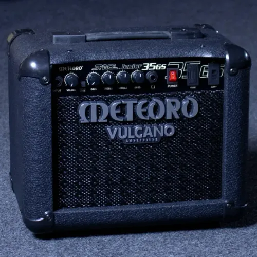 Caixa de som amplificado para guitarra/violão