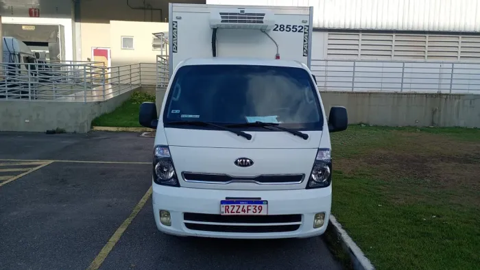KIA BONGO ano 2023 refrigerado , agregado na aurora, valor R$ 190.000,00