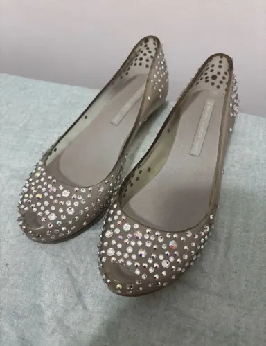 Melissa Swarovski maskrey