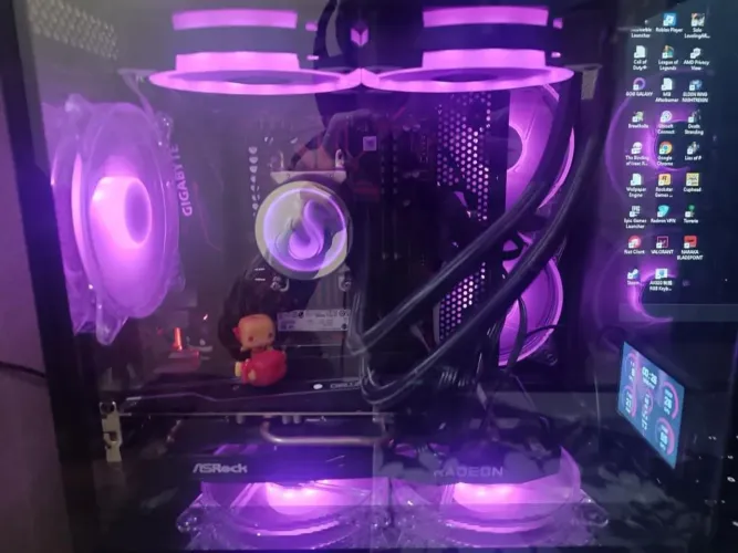 Computador gamer muito conservado apenas com a controladora da fan funcionando ruim 
