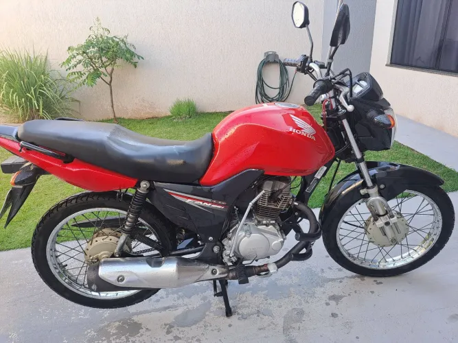 Fan 125i pedal. 50 km/L c/ gasolina aditivada