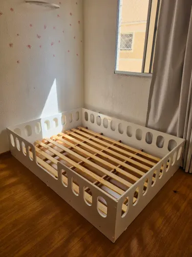 Cama Montessoriana Casal em bom estado 