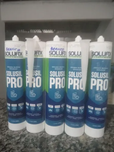 Silicone branco lacrado cada um 10 reais ainda entrego