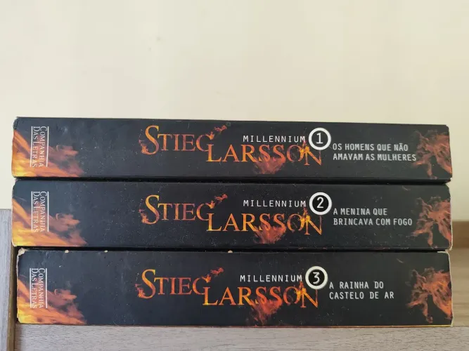 Mais de 100 títulos de livros.