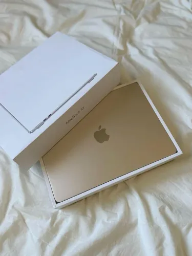 MacBook