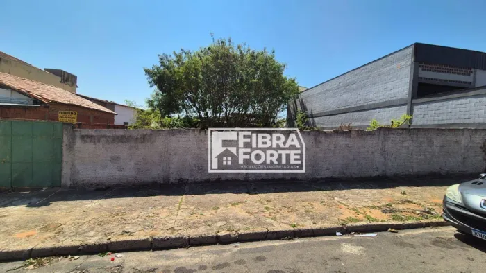 Terreno com 600 metros para venda no Jardim Nova Europa