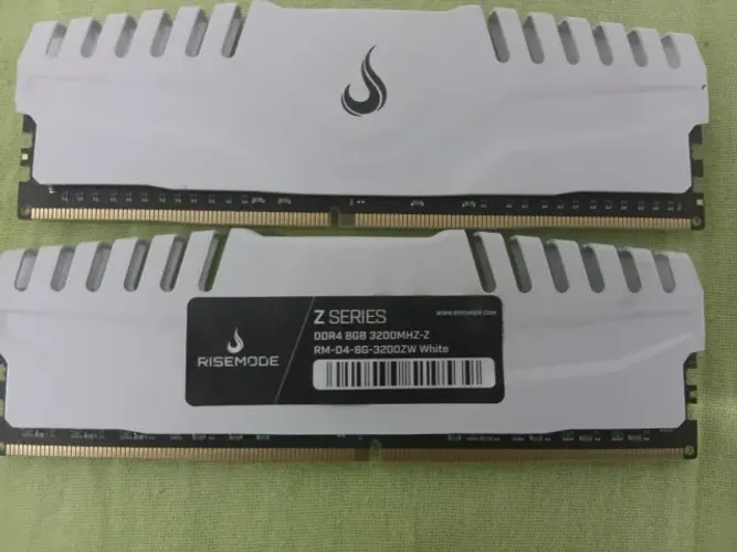 2X8 TOTAL 16GB MEMORIA RAM DDR4 3200MHZ