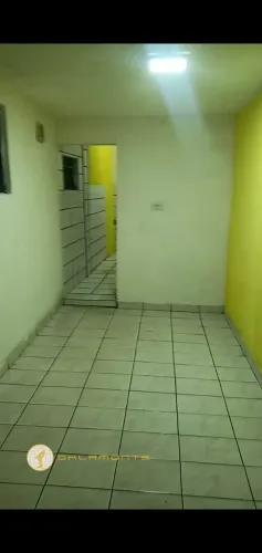 Casa com 1 Quarto(s) e 1 banheiro(s) para Alugar, 50 m² por R$ 900 / Mês