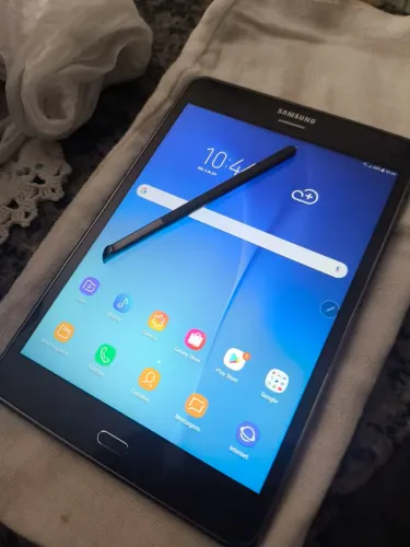 Tablet Samsung tab 8 polegadas 16 gb original bateria viciada mais usa normal 